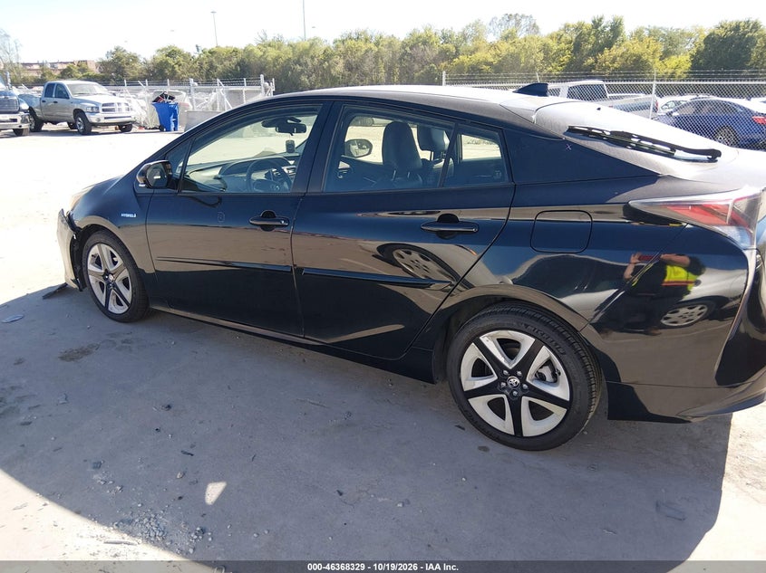TOYOTA PRIUS - zdjęcie 14
