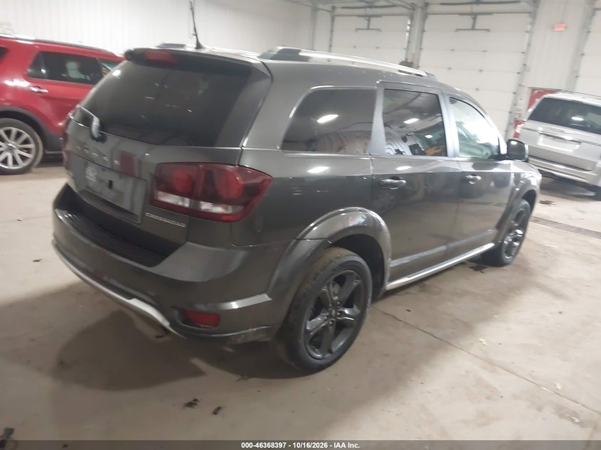 Vin: 3c4pdcgb9lt188035, lot: 46868730, dodge journey crossroad 20204