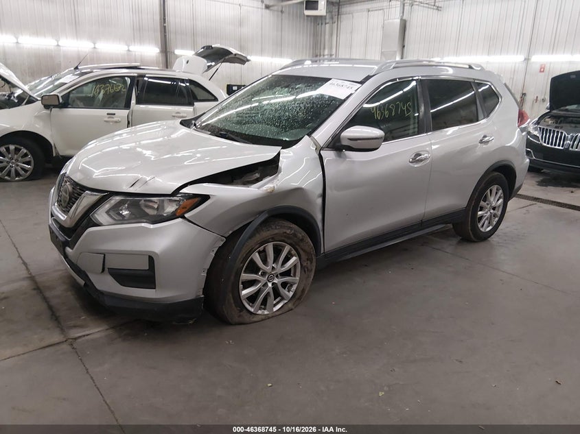 2018 Nissan Rogue Sv, Left Front, IAAI, VIN 5N1AT2MV3JC709739 — photo 2