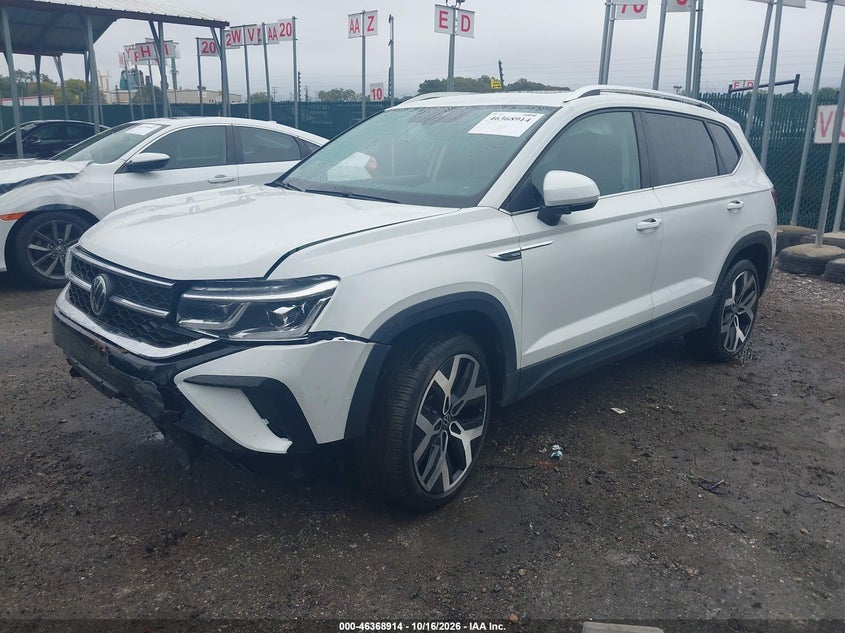 2023 Volkswagen Taos 1.5T Sel, Rollover, IAAI, VIN 3VV2X7B24PM334908 — photo 2