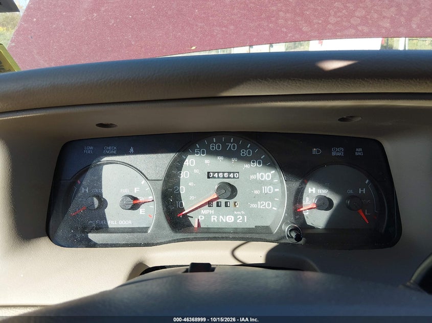 MERCURY GRAND MARQUIS 2005 VIN 2MEFM74WX5X603759