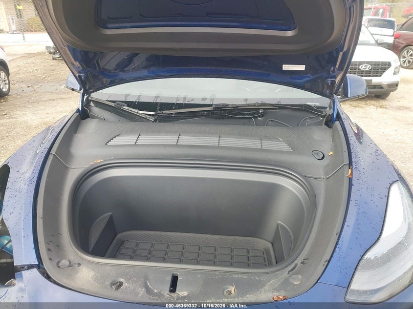 TESLA MODEL Y - zdjęcie 10