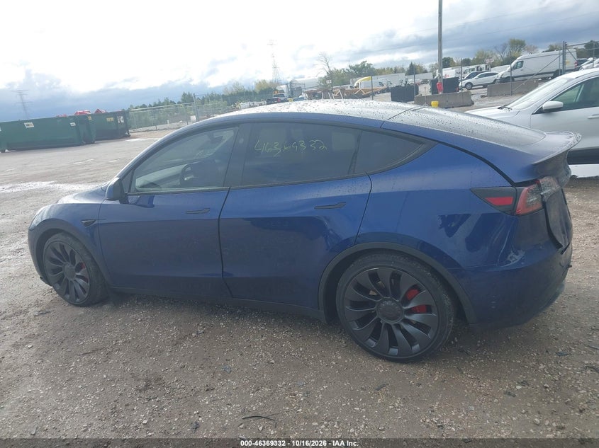 TESLA MODEL Y - zdjęcie 14