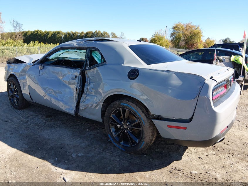 Vin: 2c3cdzgg6nh175711, lot: 46869850, dodge challenger sxt awd 20223