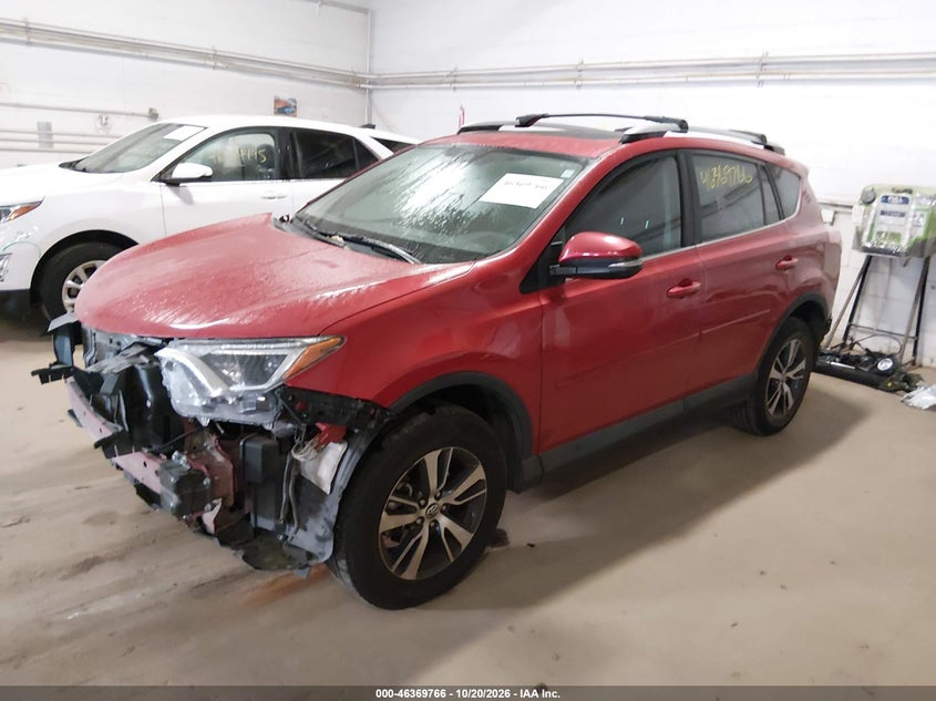 2017 Toyota Rav4 Xle, Перёд и зад, IAAI, VIN 2T3WFREV6HW394080 — фото 2