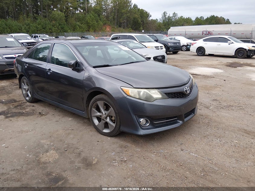 2014 Toyota Camry SE Sport
