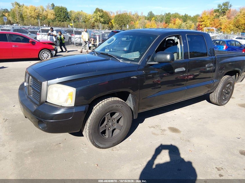 2005 Dodge Dakota Laramie, Rear, IAAI, VIN 1D7HW58NX5S200299 — photo 2