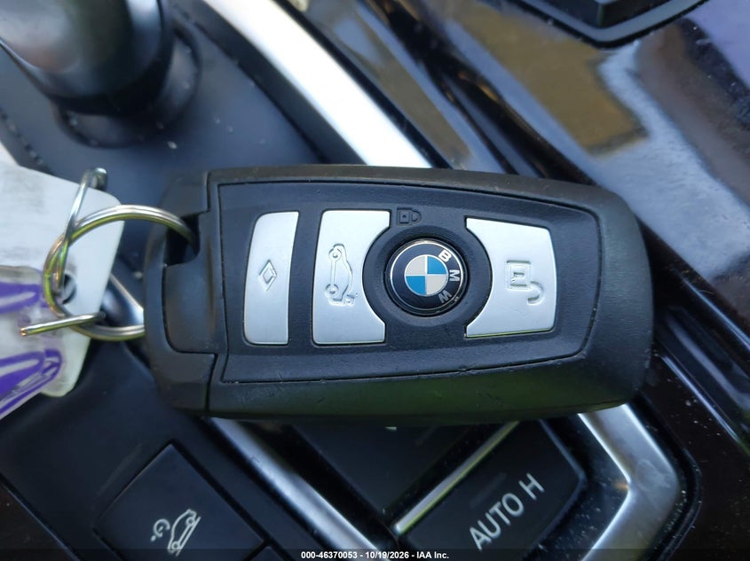2011 BMW 535I XDRIVE · Фото 11