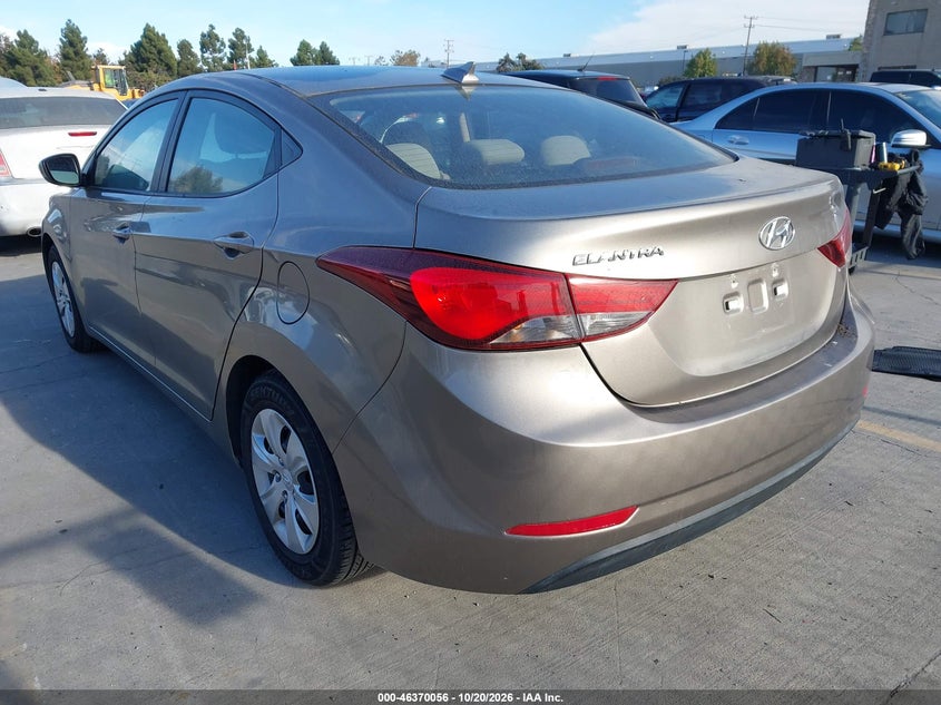 HYUNDAI ELANTRA