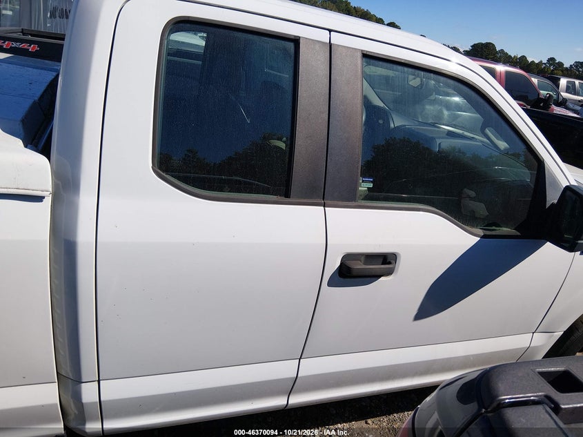 2016 FORD F-150 XL · Фото 13