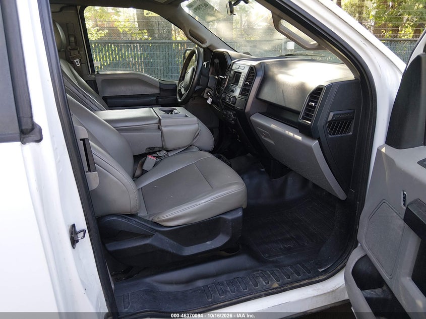 2016 FORD F-150 XL · Фото 5