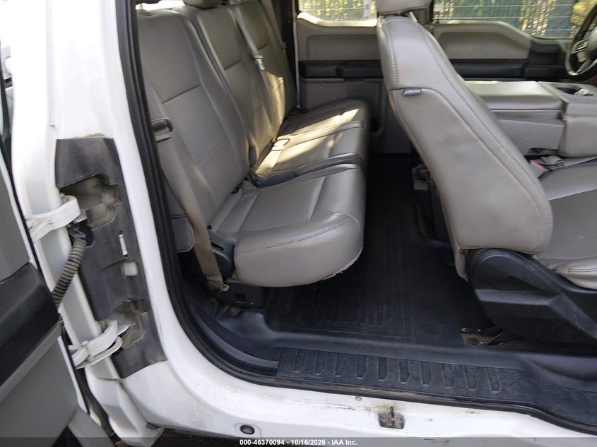 2016 FORD F-150 XL · Фото 8