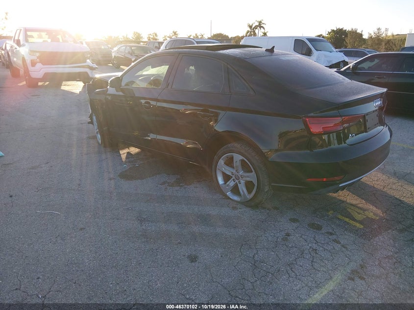 Vin: wauaugff5j1015454, lot: 46870435, audi a3 2.0t premium/2.0t tech premium 20183