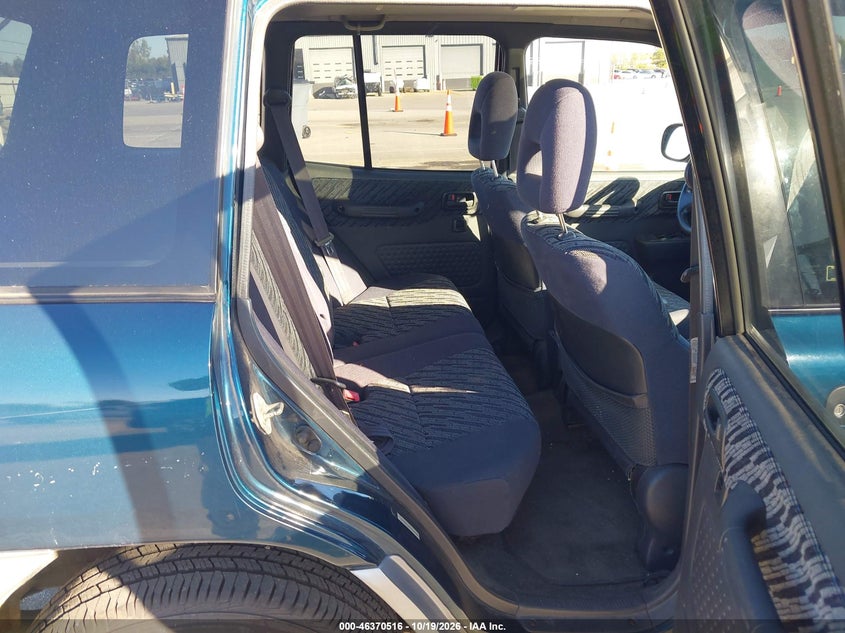 TOYOTA RAV4 2000 VIN JT3GP10V3Y7069526