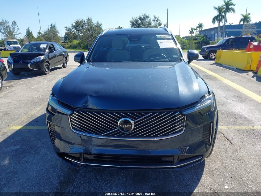 2026 VOLVO XC90 PLUS, B6 AWD GAS (MILD HYBRID), GASOLINE, BRIGHT, 7 SEATS · Фото 12