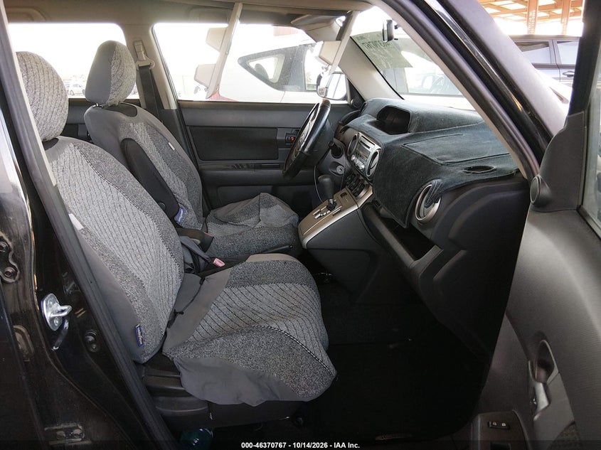 2009 SCION XB · Фото 5