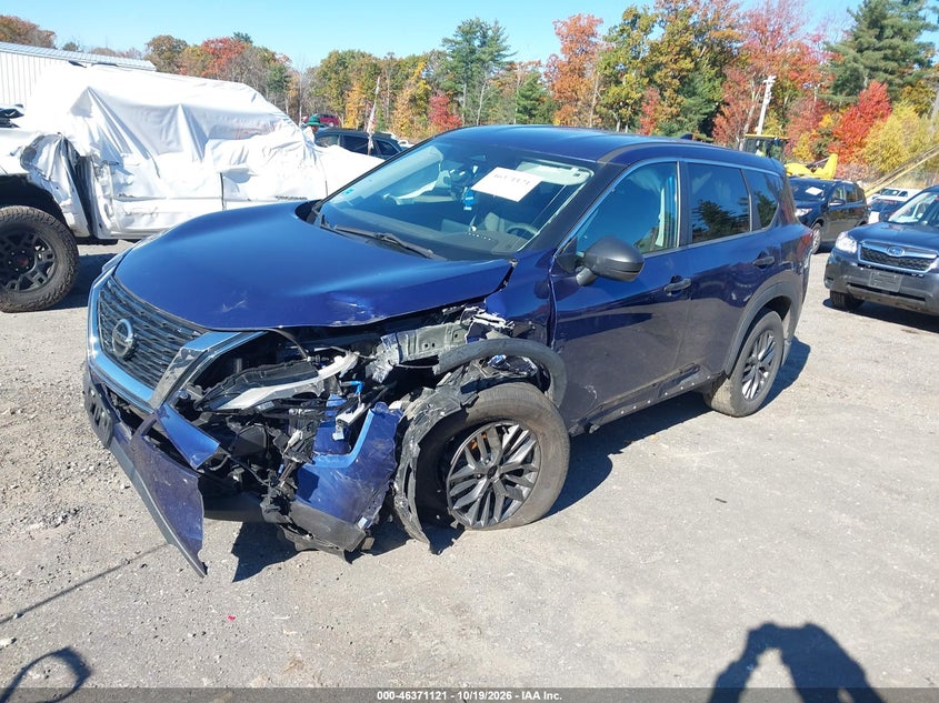 2021 Nissan Rogue S Intelligent Awd, Front & Rear, IAAI, VIN 5N1AT3AB4MC788357 — photo 2