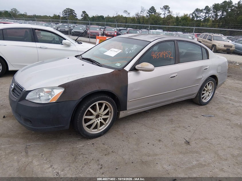 2005 Nissan Altima 2.5 S, Repossession, IAAI, VIN 1N4AL11D75C297881 — photo 2