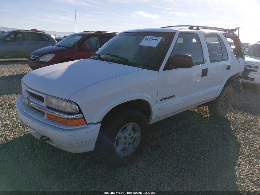 2002 Chevrolet Blazer Ls, Rear, IAAI, VIN 1GNDT13W62K219557 — photo 2