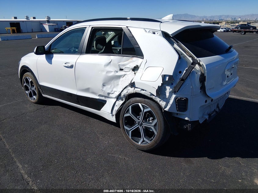 Vin: kndcr3le4p5073798, lot: 46872019, kia niro ex touring 20233