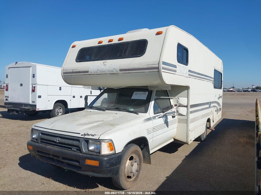 1993 Toyota Pickup Cab Chassis Super Long Wb, Rear, IAAI, VIN JT5VN94T2P0032227 — photo 2