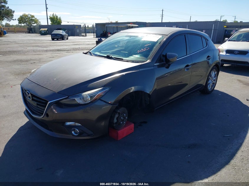 2014 Mazda Mazda3 S Touring, Левый перёд, IAAI, VIN JM1BM1L34E1107790 — фото 2