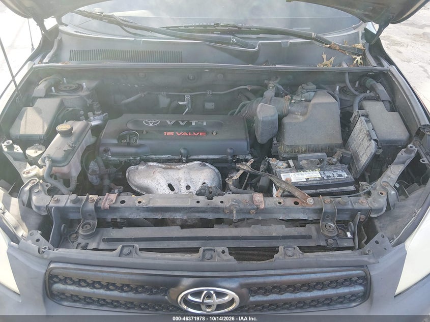 2008 TOYOTA RAV4 · Фото 10