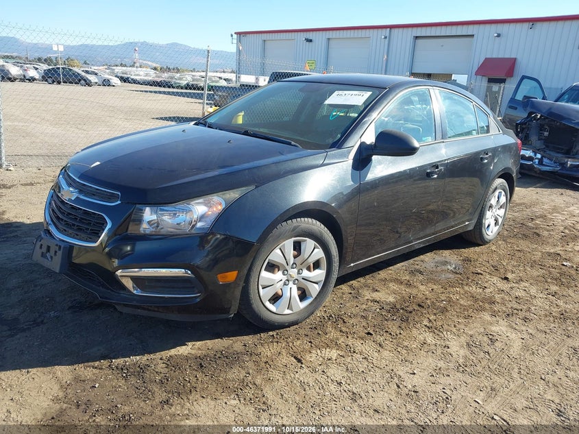 2016 Chevrolet Cruze Limited Ls Manual, Front & Rear, IAAI, VIN 1G1PB5SG9G7104576 — photo 2