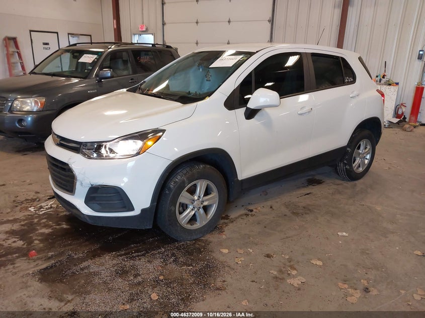 Vin: kl7cjnsb1lb085670, lot: 46872342, chevrolet trax awd ls 20202