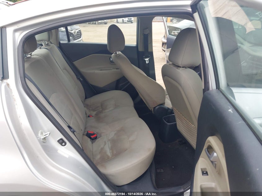 2016 KIA RIO LX · Фото 8