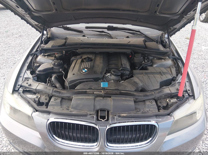 2011 BMW 328I · Фото 10