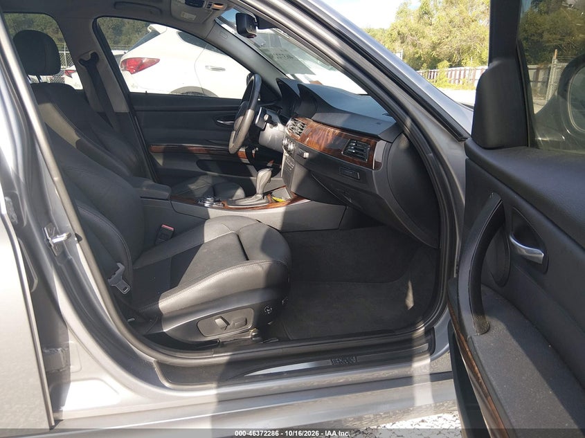 2011 BMW 328I · Фото 5