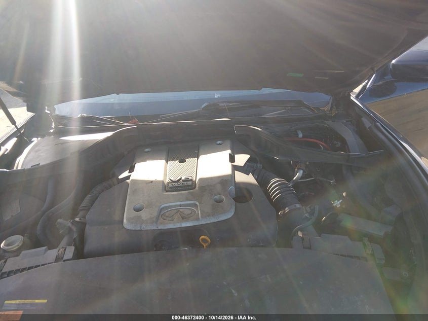 2011 INFINITI M37X · Фото 10