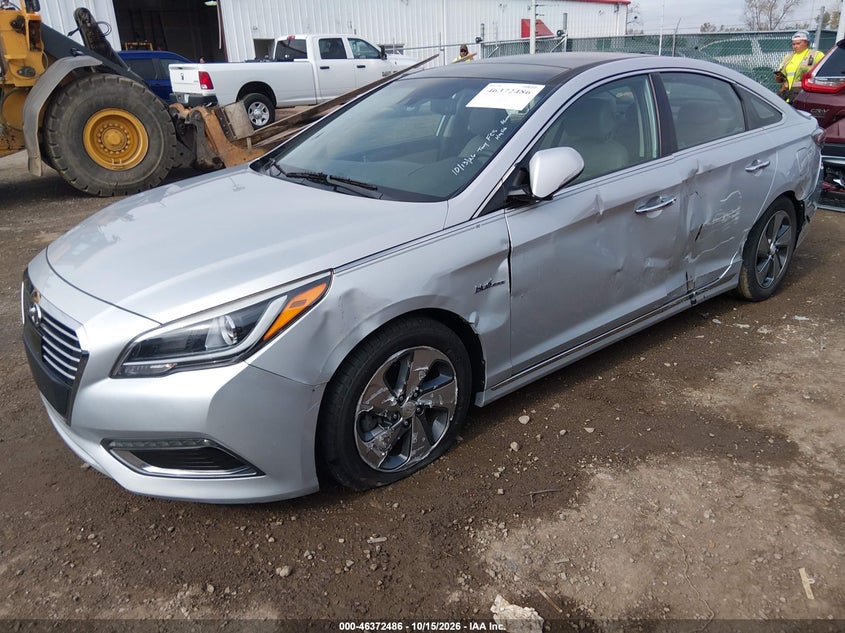2017 Hyundai Sonata Hybrid Limited, Left Side, IAAI, VIN KMHE34L18HA060215 — photo 2