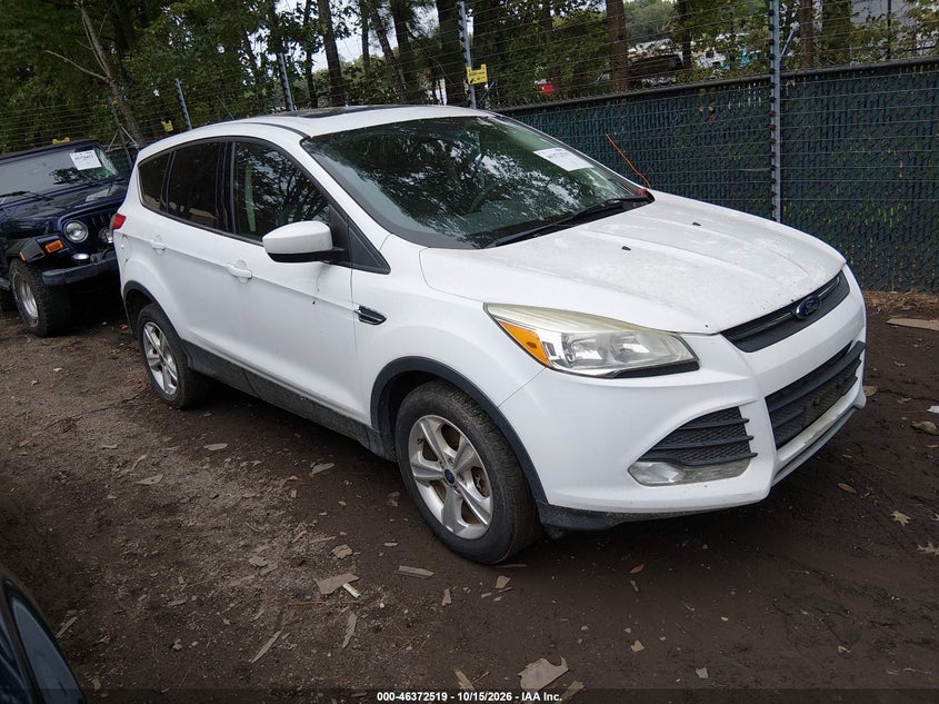 2016 FORD ESCAPE SE