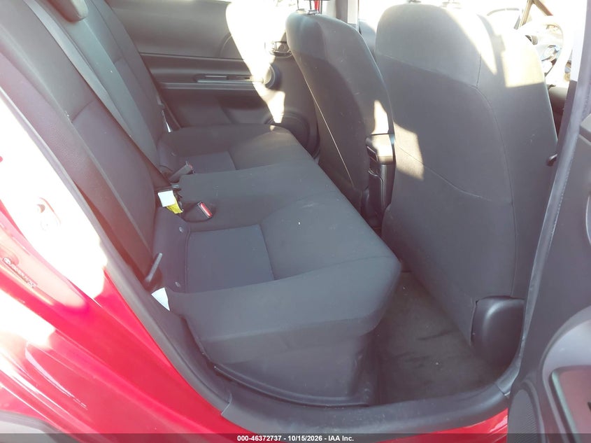 TOYOTA PRIUS C - zdjęcie 8