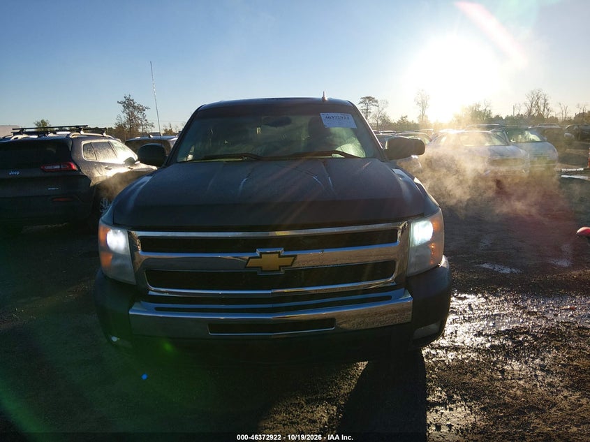 2011 CHEVROLET SILVERADO 1500 LT · Фото 13