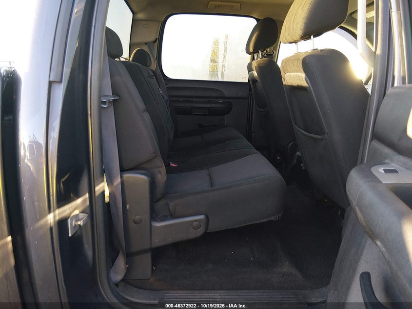 2011 CHEVROLET SILVERADO 1500 LT · Фото 8