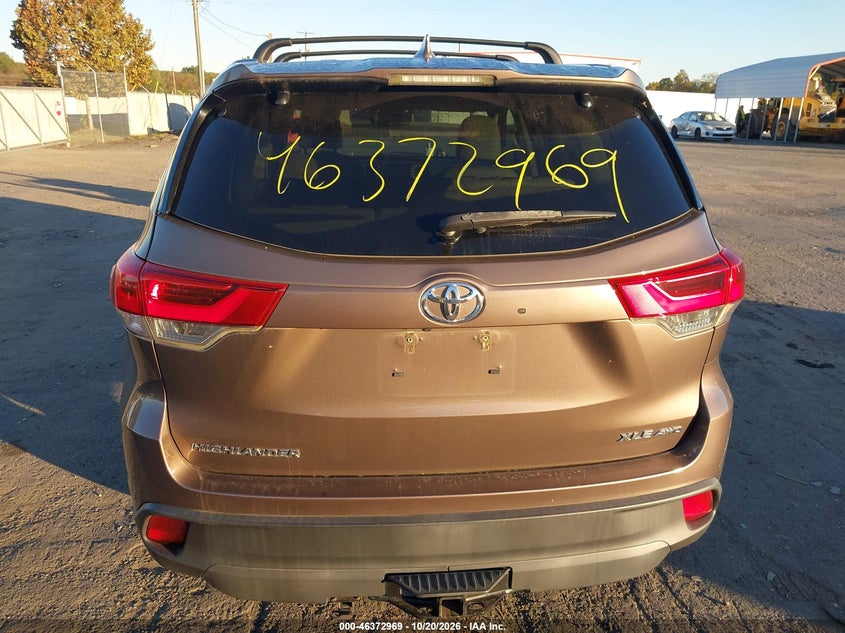 TOYOTA HIGHLANDER - zdjęcie 16