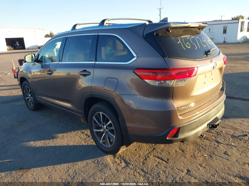 TOYOTA HIGHLANDER - zdjęcie 3