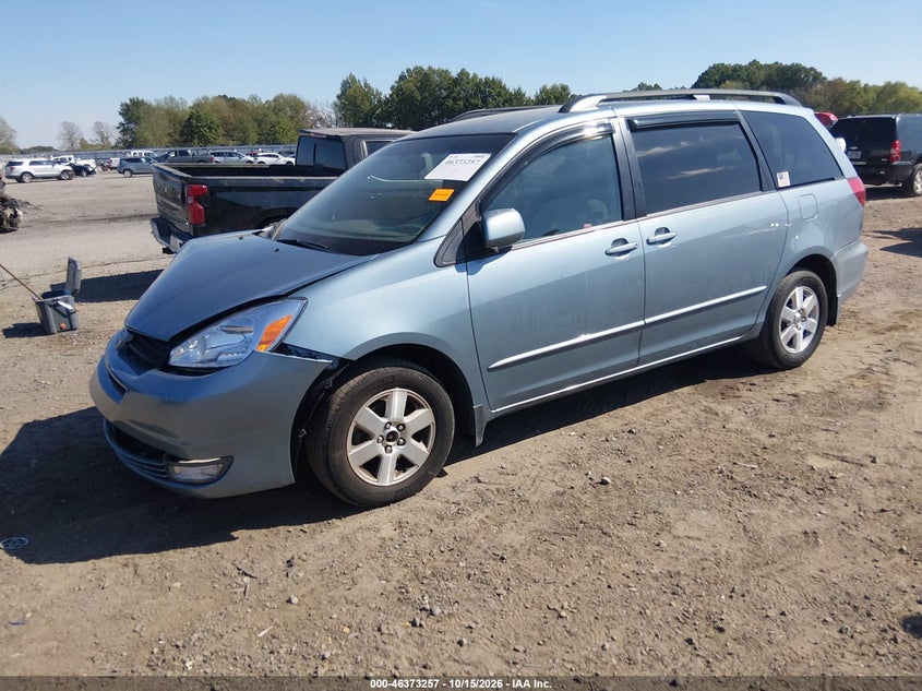 2005 Toyota Sienna Xle, Front End, IAAI, VIN 5TDZA22C15S335182 — photo 2
