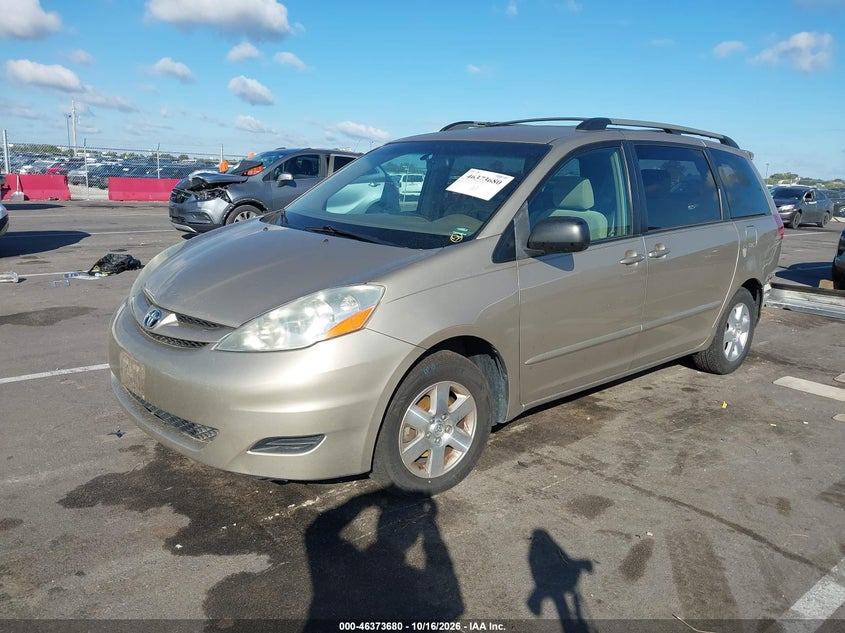 2006 Toyota Sienna Le, Удар сзади, IAAI, VIN 5TDZA23C96S394318 — фото 2