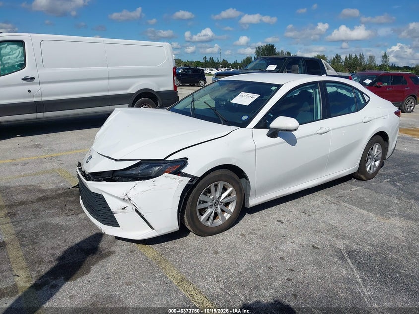 2025 Toyota Camry Le, Удар спереди, IAAI, VIN 4T1DAACK0SU529330 — фото 2
