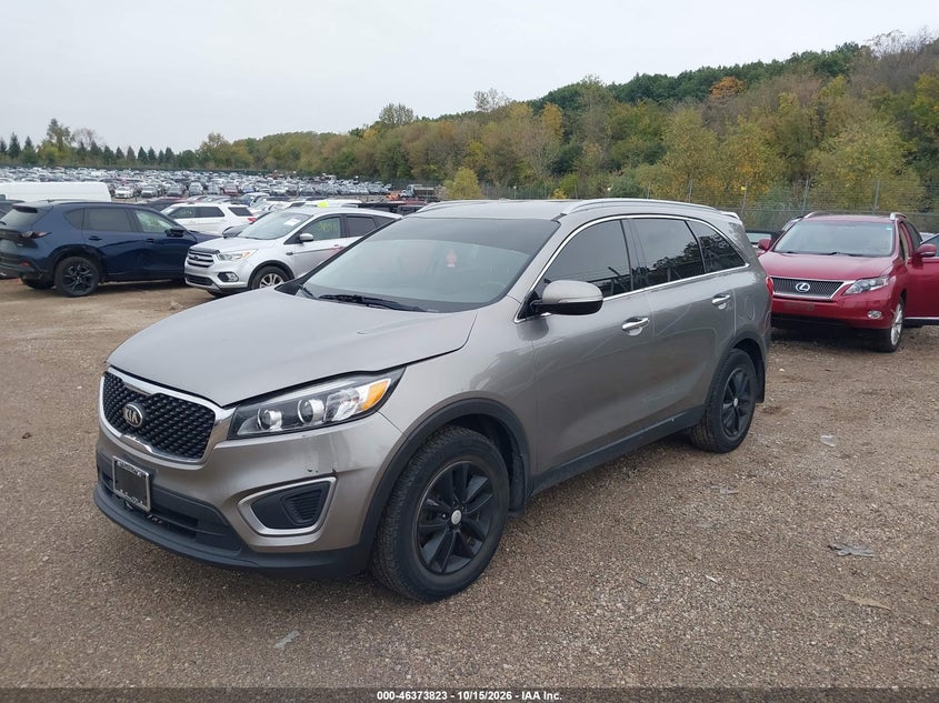 2017 Kia Sorento 2.4L Lx, Правый перёд, IAAI, VIN 5XYPG4A35HG194878 — фото 2