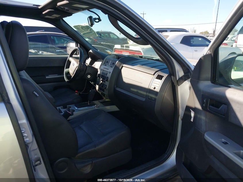 2011 FORD ESCAPE XLT · Фото 5