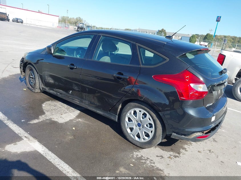 Vin: 1fahp3k23cl462186, lot: 46874334, ford focus se 20123