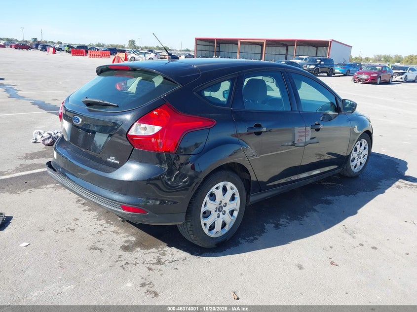 Vin: 1fahp3k23cl462186, lot: 46874334, ford focus se 20124