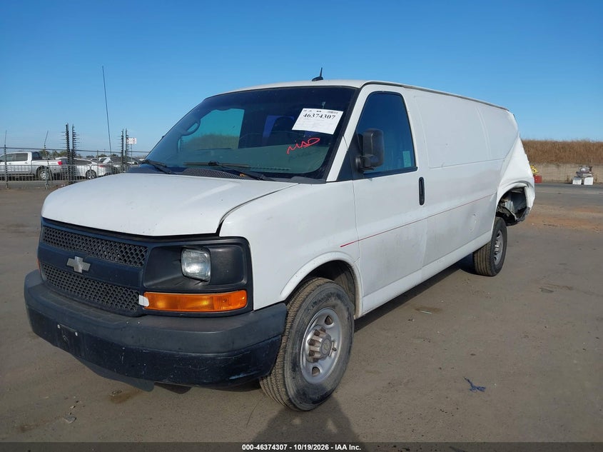 2014 Chevrolet Express G2500, Удар сзади, IAAI, VIN 1GCWGGFA1E1138551 — фото 2
