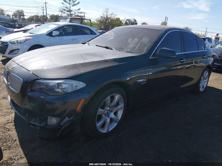 2011 BMW 550I XDRIVE · Фото 2