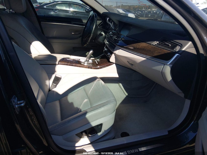 2011 BMW 550I XDRIVE · Фото 5